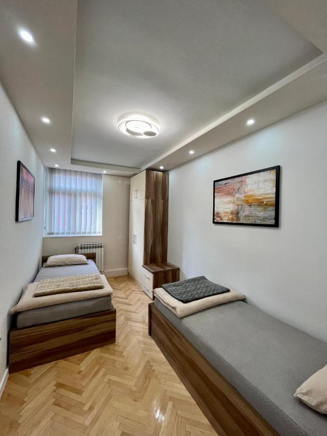 Apartment Square Сараево Экстерьер фото